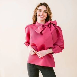 NWT La Roque Berkeley blouse size L. Pink. Puff sleeves tie bow at neck.